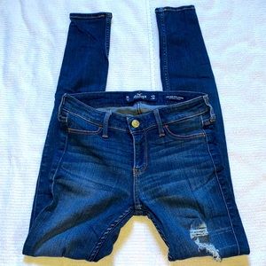 ✨3/$23✨ Hollister Jeans